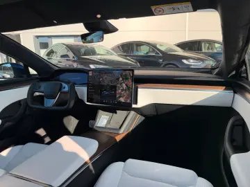 TESLA MODEL S PALLADIUM MAXIMAL RANGE   MATRIX LED