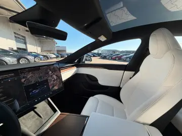 TESLA MODEL S PALLADIUM MAXIMAL RANGE   MATRIX LED