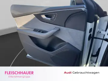 AUDI Q8 50 TDI qu. competition plus Navi LED AHK 21&&hellip;