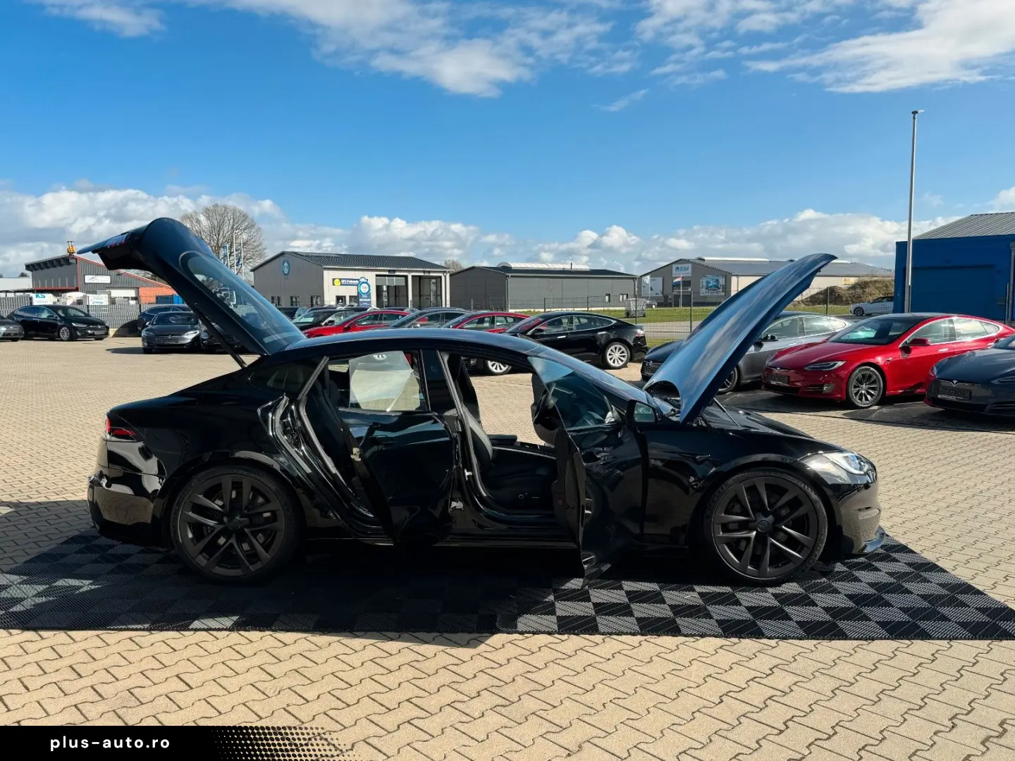 TESLA MODEL S PALLADIUM   MATRIX   21  Arachnid   HW4