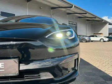 TESLA MODEL S PALLADIUM   MATRIX   21  Arachnid   HW4