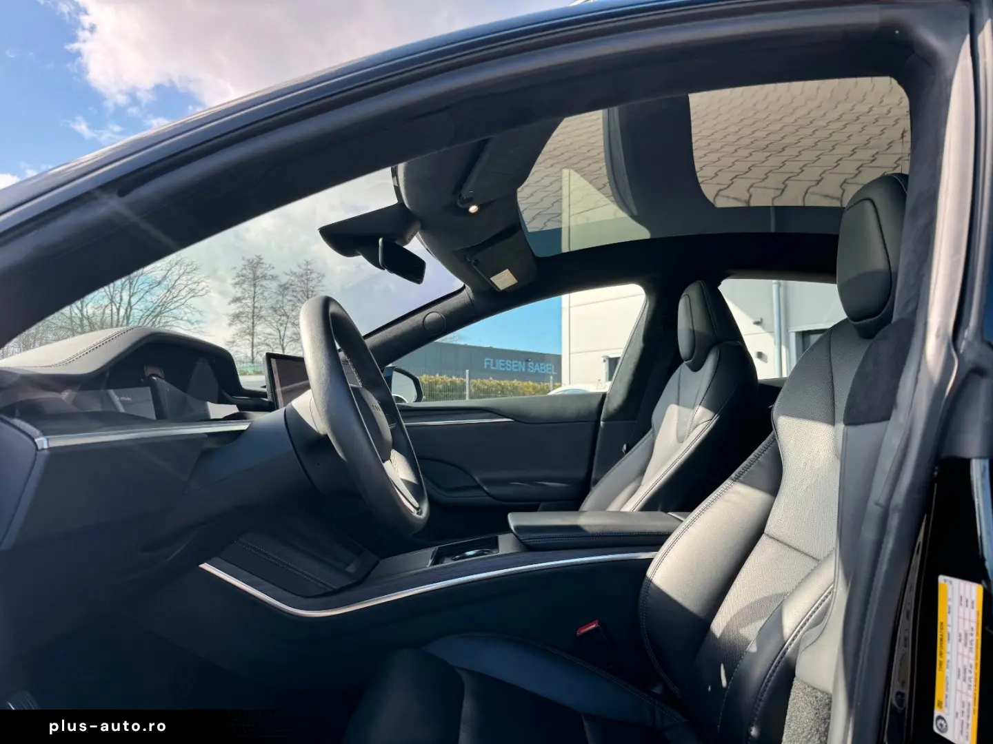 TESLA MODEL S PALLADIUM   MATRIX   21  Arachnid   HW4