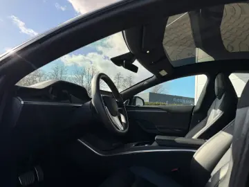 TESLA MODEL S PALLADIUM   MATRIX   21  Arachnid   HW4