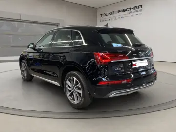 AUDI Q5 40 2.0 TDI quattro advanced AHK AUT Kam. Navi