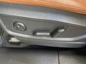 AUDI Q5 40 2.0 TDI quattro advanced AHK AUT Kam. Navi