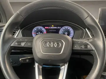 AUDI Q5 40 2.0 TDI quattro advanced AHK AUT Kam. Navi