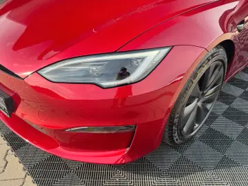 TESLA MODEL S PLAID ENHANCED AP ULTRA RED MATRIX   HW4