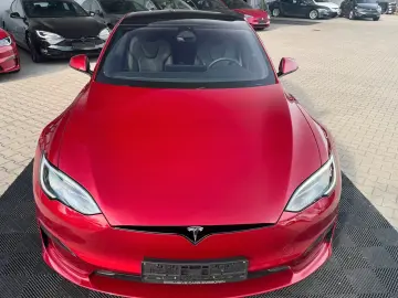 TESLA MODEL S PLAID ENHANCED AP ULTRA RED MATRIX   HW4