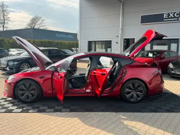 TESLA MODEL S PLAID ENHANCED AP ULTRA RED MATRIX   HW4