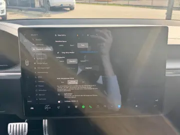 TESLA MODEL S PLAID ENHANCED AP ULTRA RED MATRIX   HW4