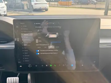 TESLA MODEL S PLAID ENHANCED AP ULTRA RED MATRIX   HW4