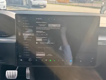 TESLA MODEL S PLAID ENHANCED AP ULTRA RED MATRIX   HW4