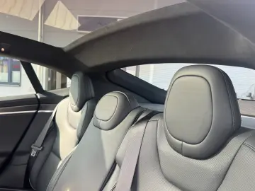 TESLA MODEL S PLAID ENHANCED AP ULTRA RED MATRIX   HW4