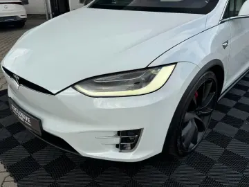 TESLA MODEL X RAVEN PERFORMANCE   6 SEATER   AP3