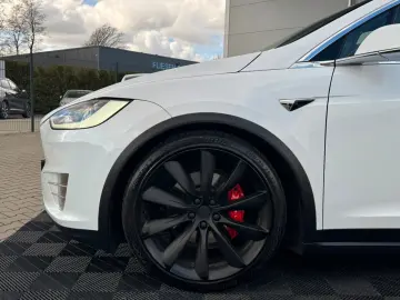 TESLA MODEL X RAVEN PERFORMANCE   6 SEATER   AP3