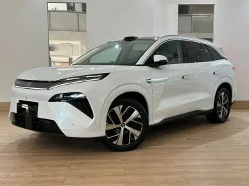 BYD TANG L DM 200 KM AWD