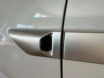 BYD TANG L DM 200 KM AWD