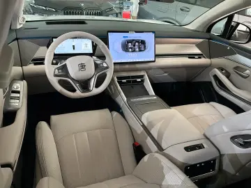 BYD TANG L DM 200 KM AWD