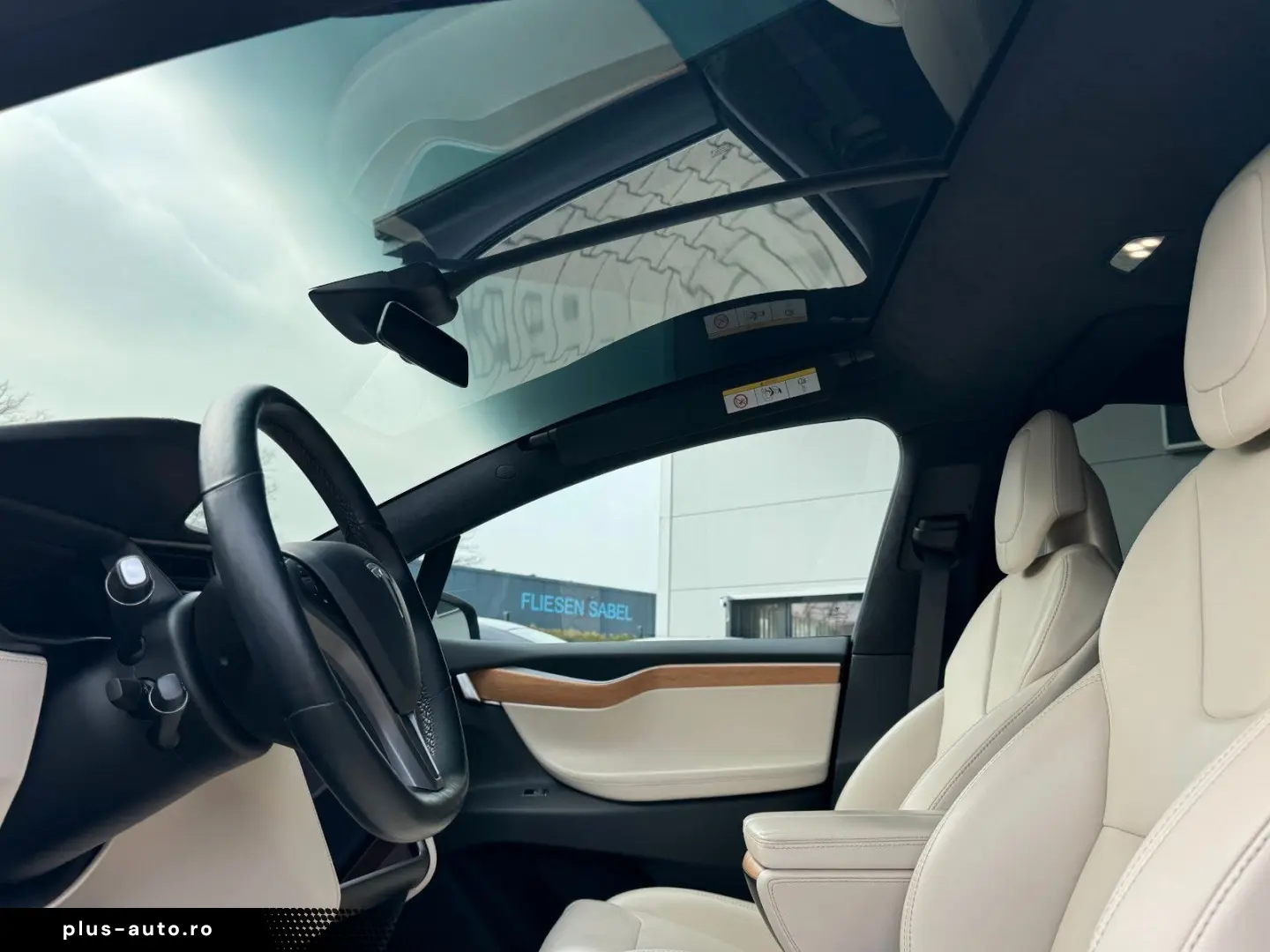 TESLA MODEL X RAVEN PERFORMANCE   6 SEATER   22 INCH