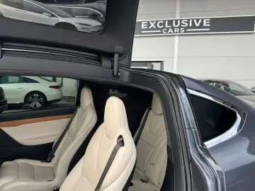 TESLA MODEL X RAVEN PERFORMANCE   6 SEATER   22 INCH