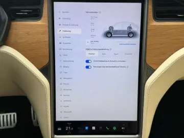TESLA MODEL X RAVEN PERFORMANCE   6 SEATER   22 INCH