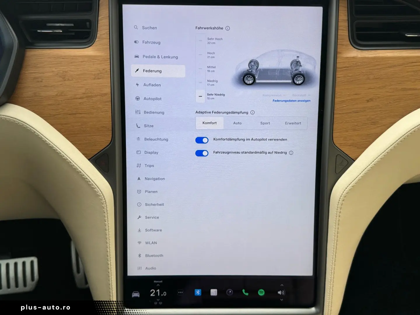 TESLA MODEL X RAVEN PERFORMANCE   6 SEATER   22 INCH