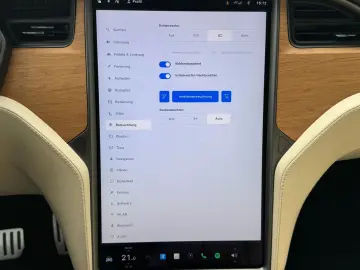 TESLA MODEL X RAVEN PERFORMANCE   6 SEATER   22 INCH