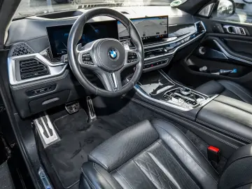 BMW X5 M60i xDrive M Sport PANO ACC