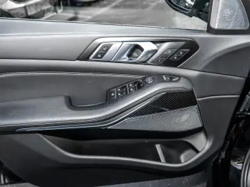 BMW X5 M60i xDrive M Sport PANO ACC