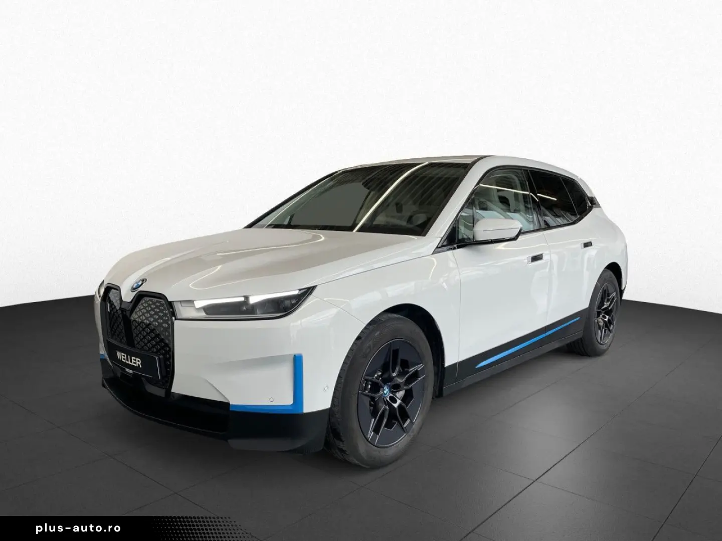 BMW iX xDrive40 Clear&Bold St&Go 360