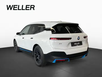 BMW iX xDrive40 Clear&Bold St&Go 360