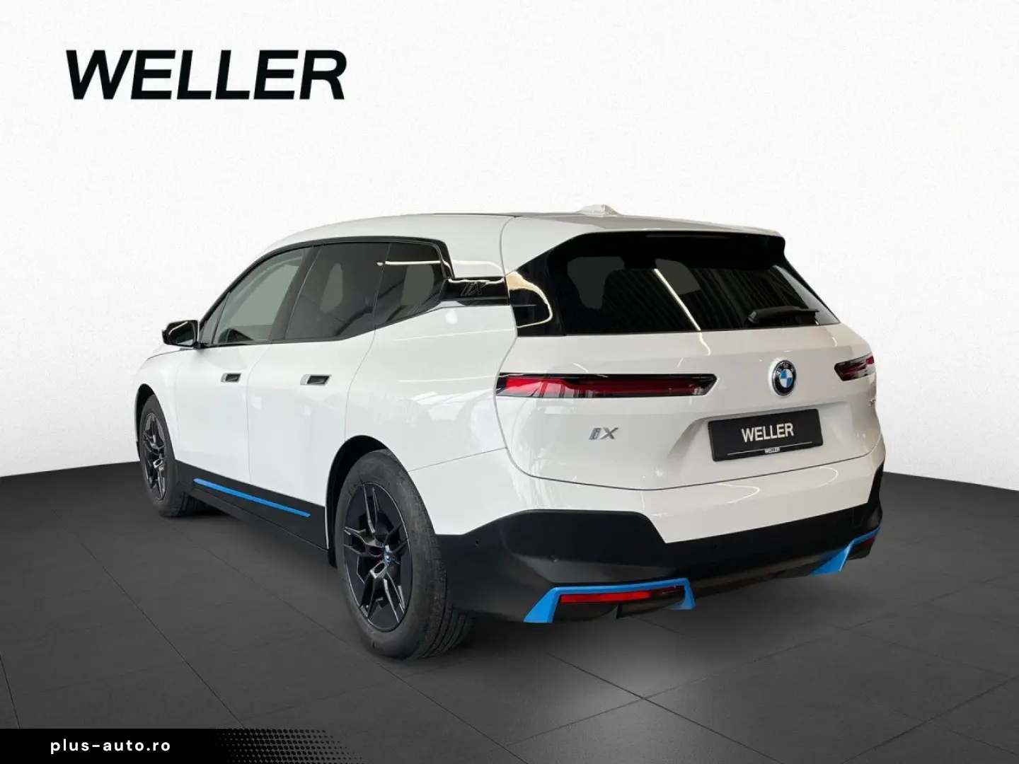 BMW iX xDrive40 Clear&Bold St&Go 360