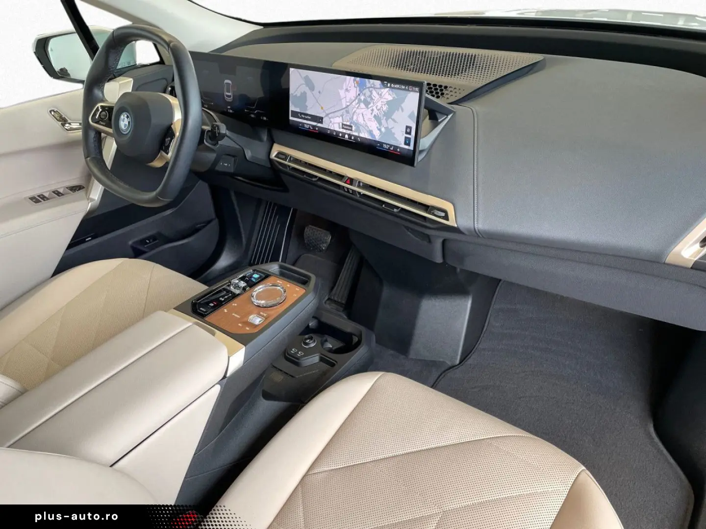 BMW iX xDrive40 Clear&Bold St&Go 360