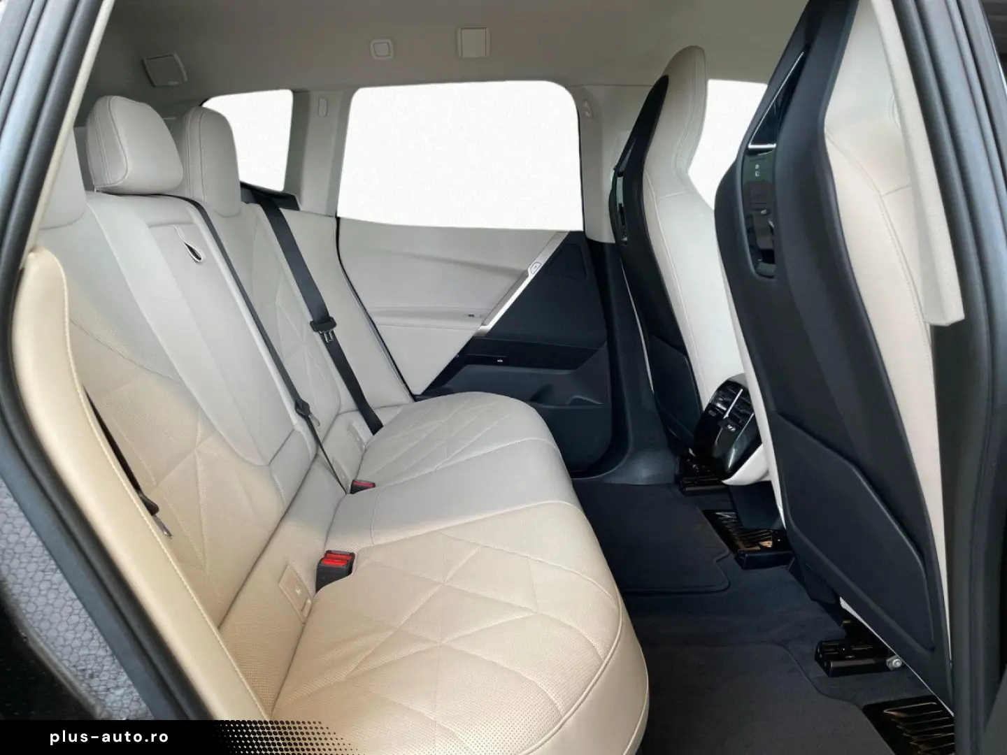 BMW iX xDrive40 Clear&Bold St&Go 360