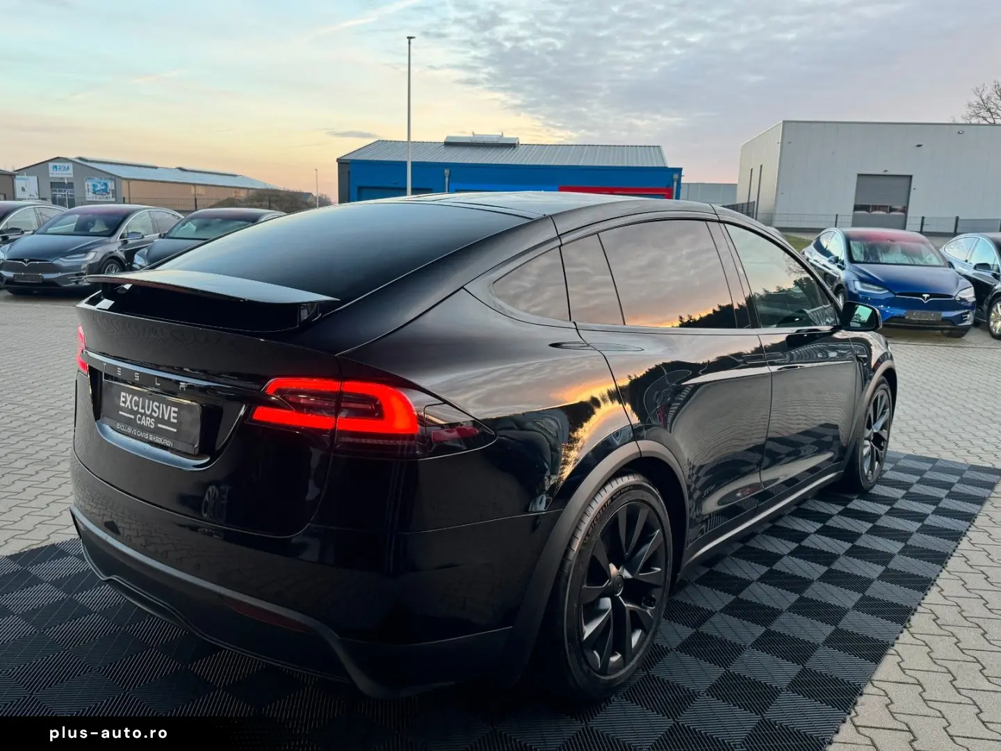 TESLA MODEL X PALLADIUM    HW 4 USS   AMD RYZEN