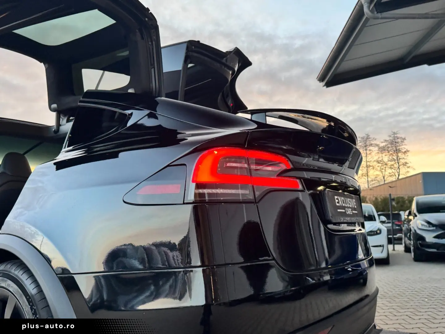 TESLA MODEL X PALLADIUM    HW 4 USS   AMD RYZEN