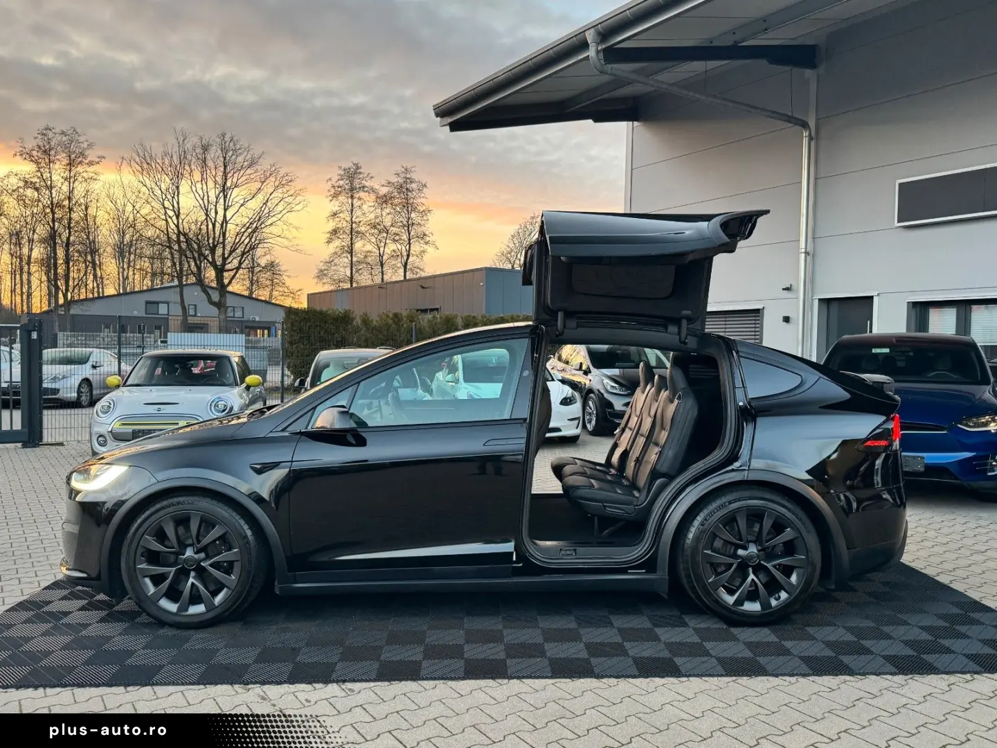 TESLA MODEL X PALLADIUM    HW 4 USS   AMD RYZEN