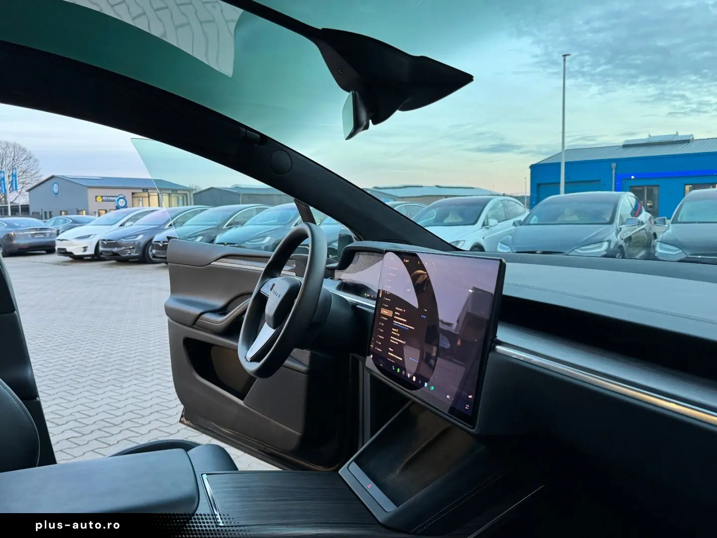 TESLA MODEL X PALLADIUM    HW 4 USS   AMD RYZEN