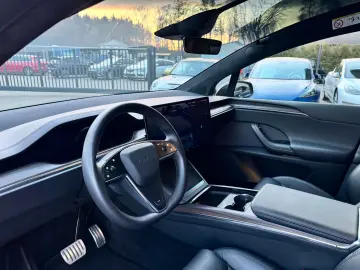 TESLA MODEL X PALLADIUM    HW 4 USS   AMD RYZEN