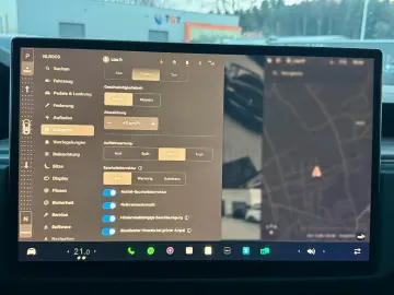TESLA MODEL X PALLADIUM    HW 4 USS   AMD RYZEN