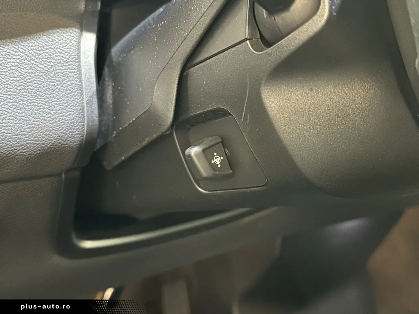 BMW iX 40 xDrive AHK LED Leder R.Cam Navi PDC SHZ