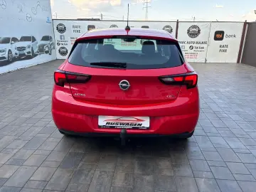 Opel Astra 2016 10