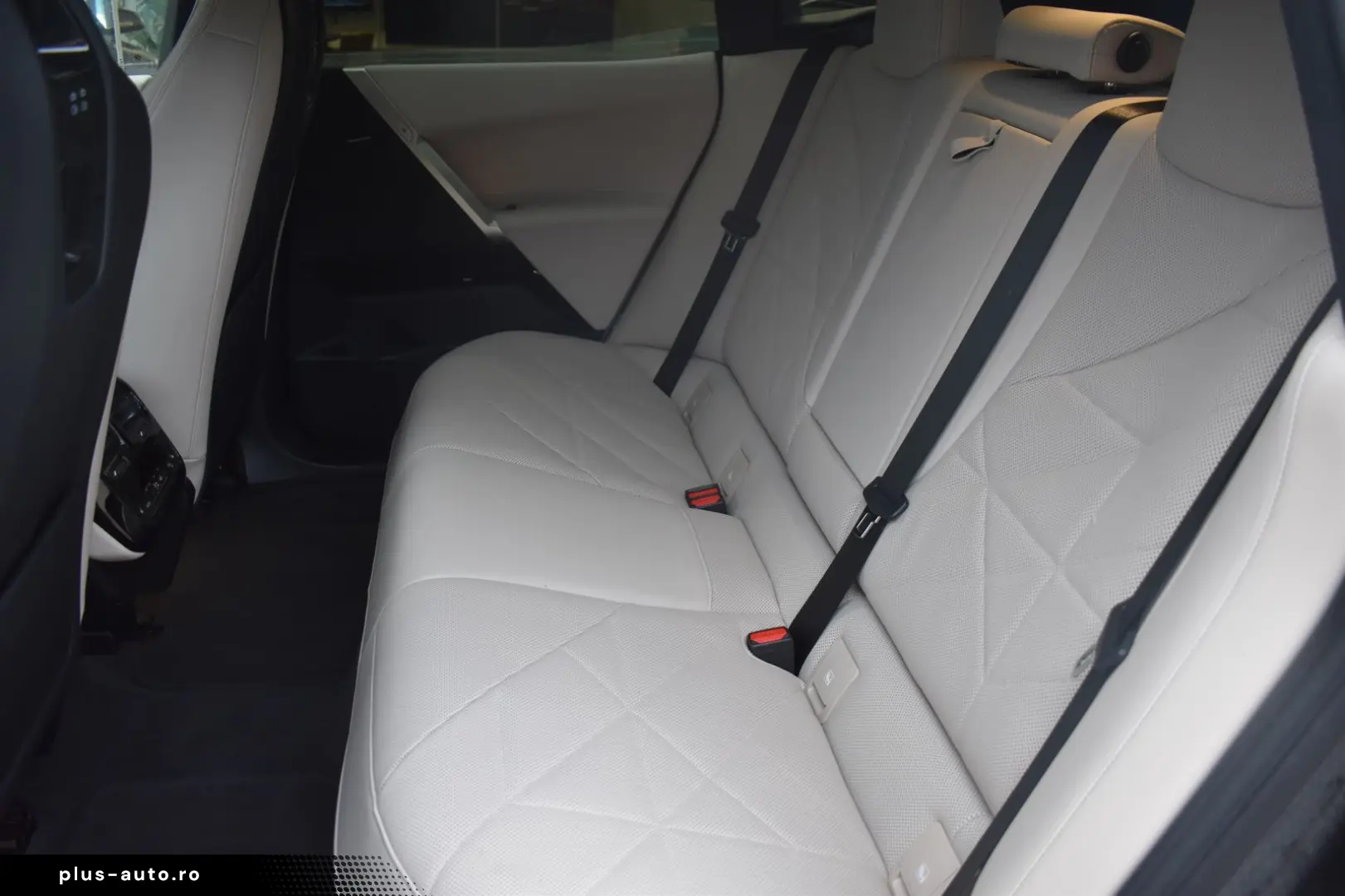 BMW iX xDrive40 Sportpaket HK HiFi DAB Pano.Dach