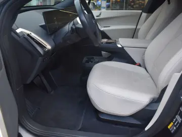 BMW iX xDrive40 Sportpaket HK HiFi DAB Pano.Dach