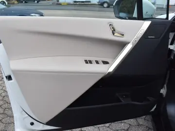 BMW iX xDrive40 Sportpaket HK HiFi DAB Pano.Dach