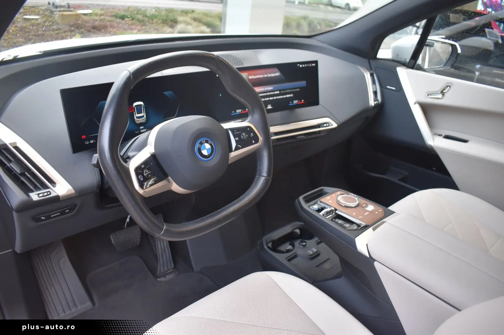 BMW iX xDrive40 Sportpaket HK HiFi DAB Pano.Dach