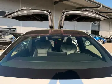 TESLA MODEL X PLAID   FULL SELF DRIVE   6SEAT   22