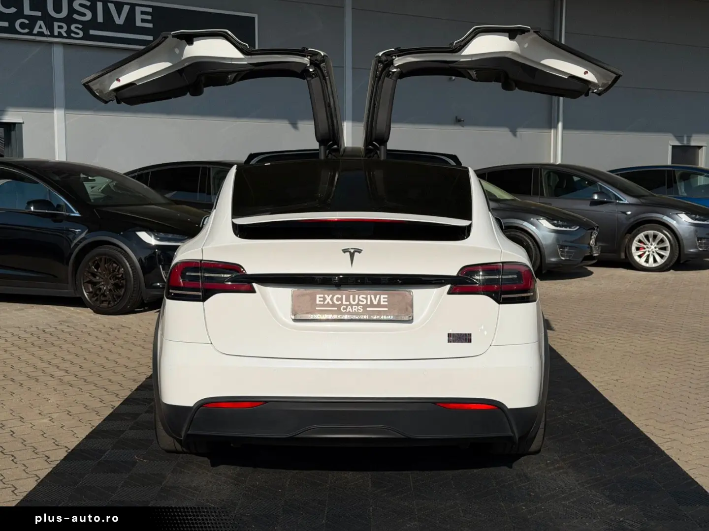 TESLA MODEL X PLAID   FULL SELF DRIVE   6SEAT   22