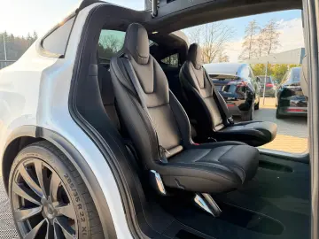 TESLA MODEL X PLAID   FULL SELF DRIVE   6SEAT   22