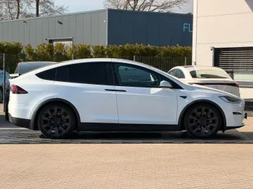 TESLA MODEL X PLAID   FULL SELF DRIVE   6SEAT   22